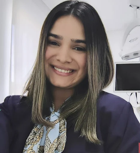 Dra. Ana Caroline Ferreira